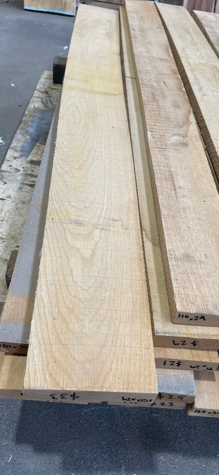 European Oak Roughsawn Boards 25mm